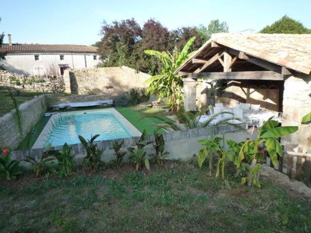 Le Logis De Misere Celles-sur-Belle ภายนอก รูปภาพ